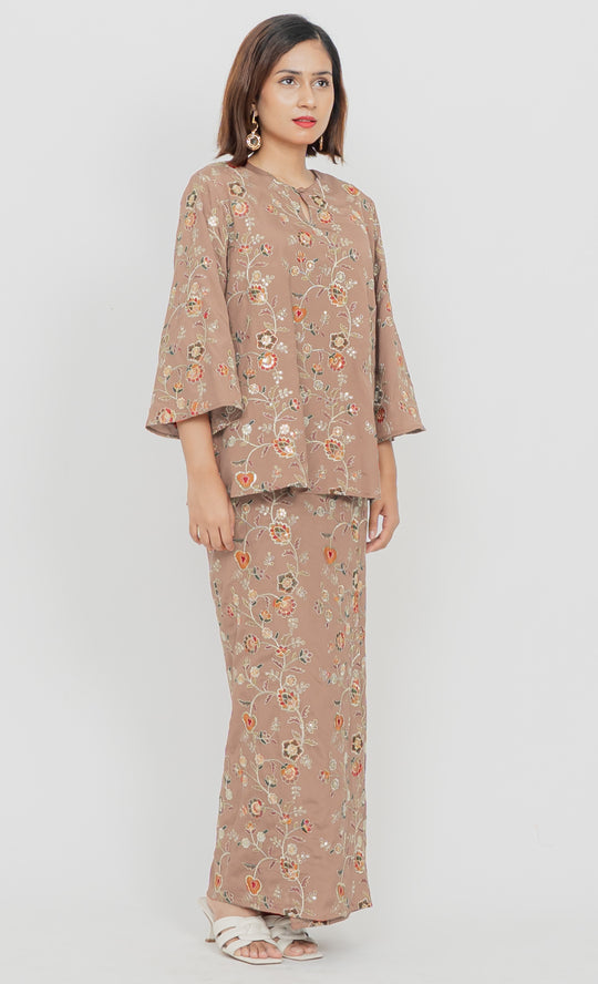Floret Kurung Kedah in Tawny Peach