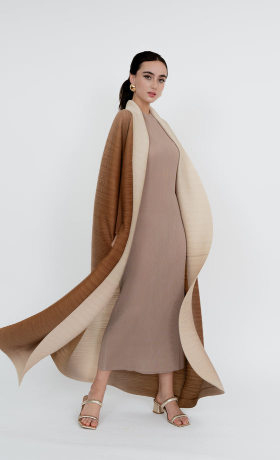 Dang Wangi Cardigan in Creamy Brown