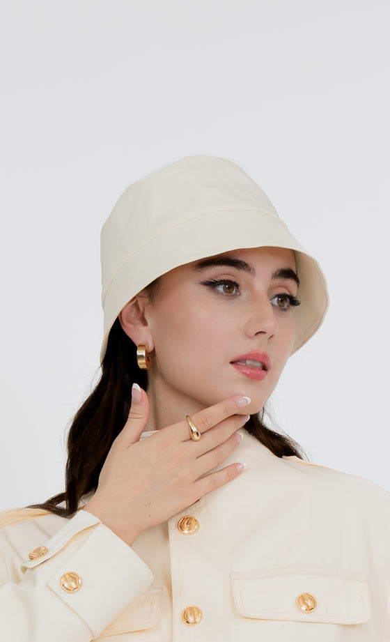 Imbi Bucket Hat in Lucent White