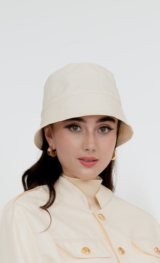 Imbi Bucket Hat in Lucent White