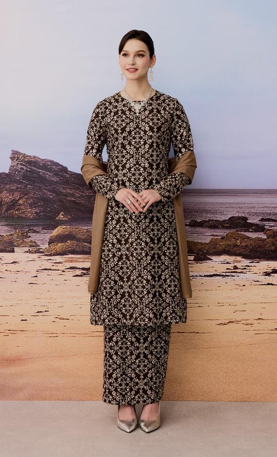 Centred Kurung in Rich Brown
