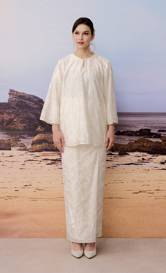 Sandy Kurung Kedah in Ivory