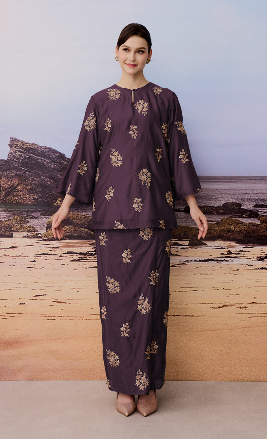 Eternal Kurung in Burgundy