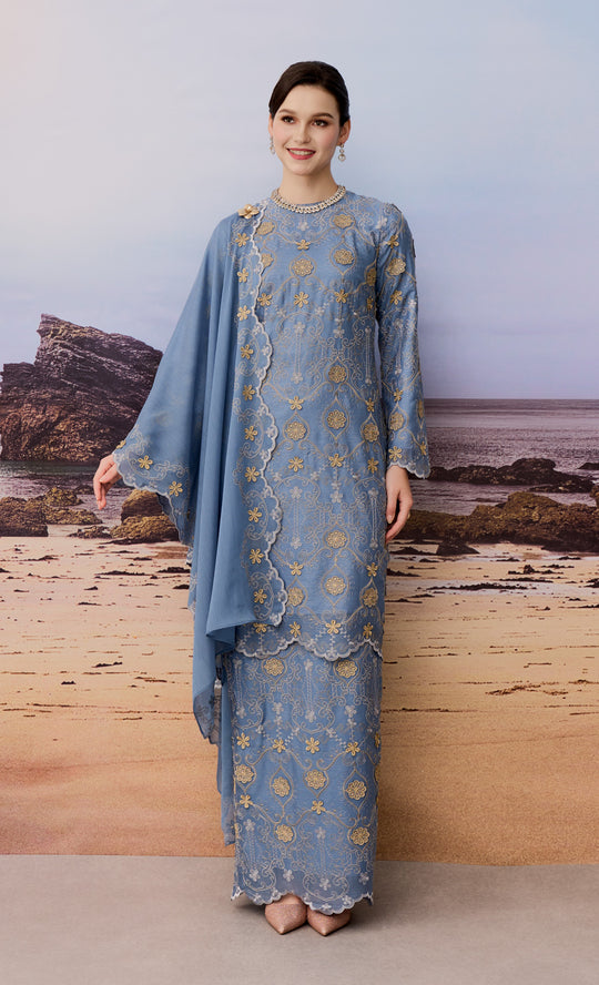Aura Kurung in Sky Blue