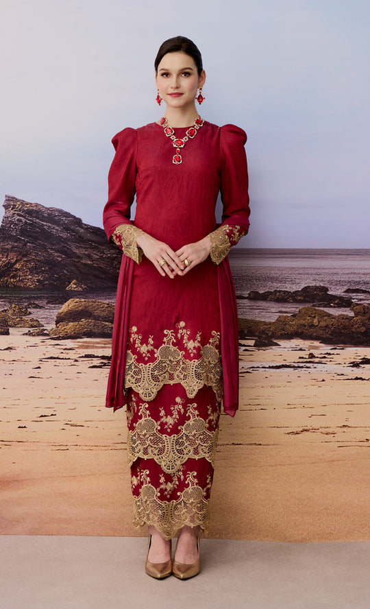 Coastal Kurung in Maroon