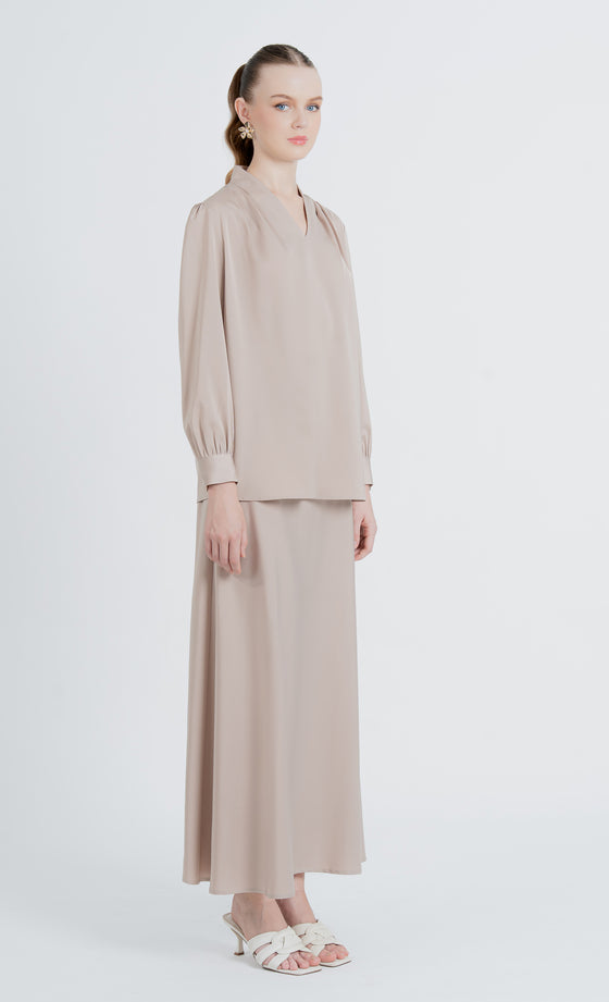Elarine Top in Pale Khaki