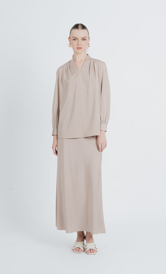 Elarine Skirt in Pale Khaki