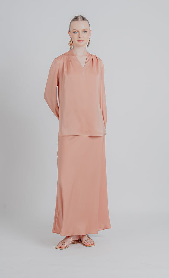 Elarine Top in Dusty Coral