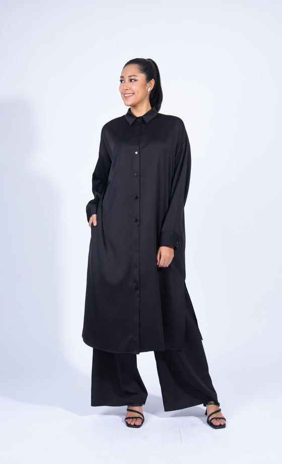 Miss Plush Oversized Shirt in Jet Black