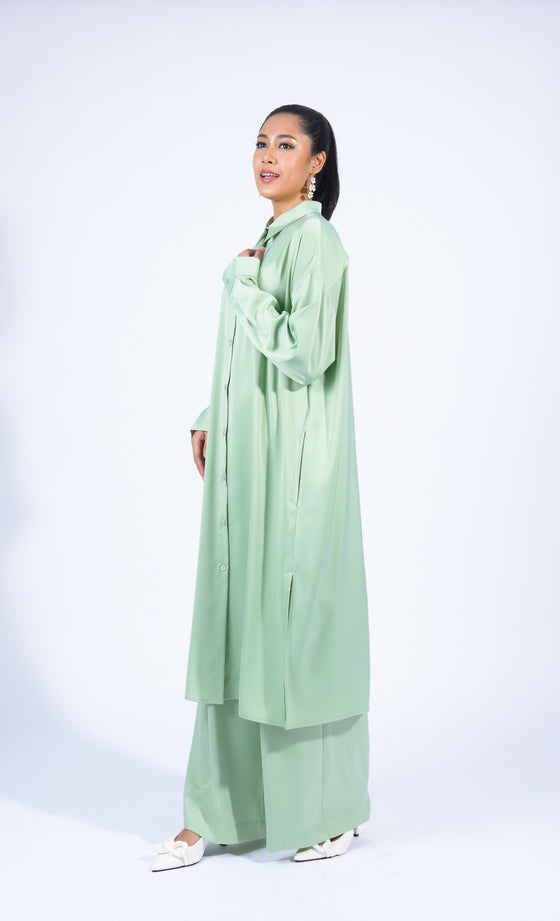 Miss Plush Oversized Shirt in Pastel Green