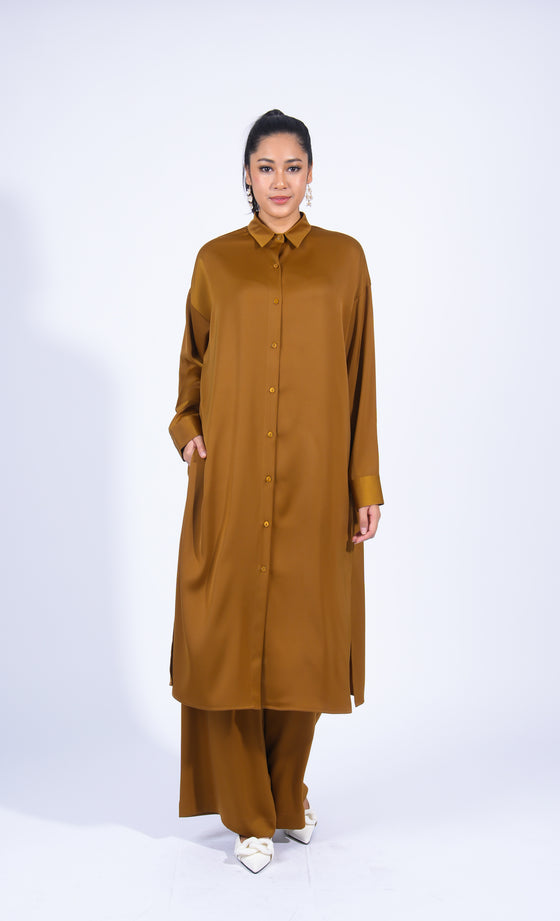 Miss Plush Oversized Shirt in Golden Brown