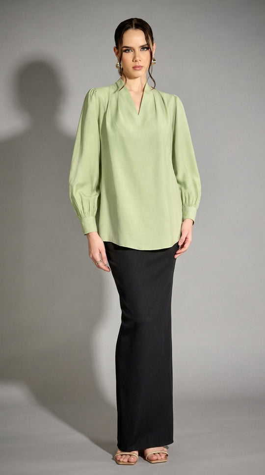 Nina Top in Meadow Green