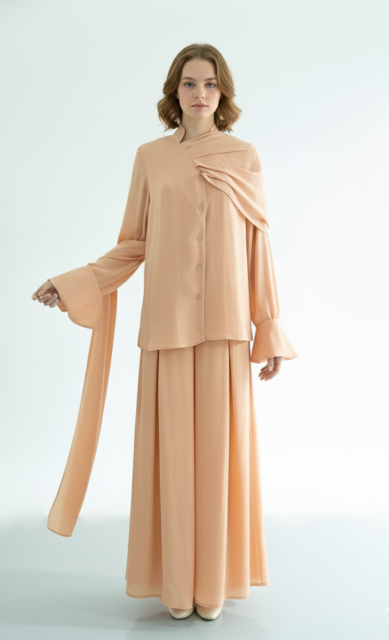 Aeris Palazzo in Peach