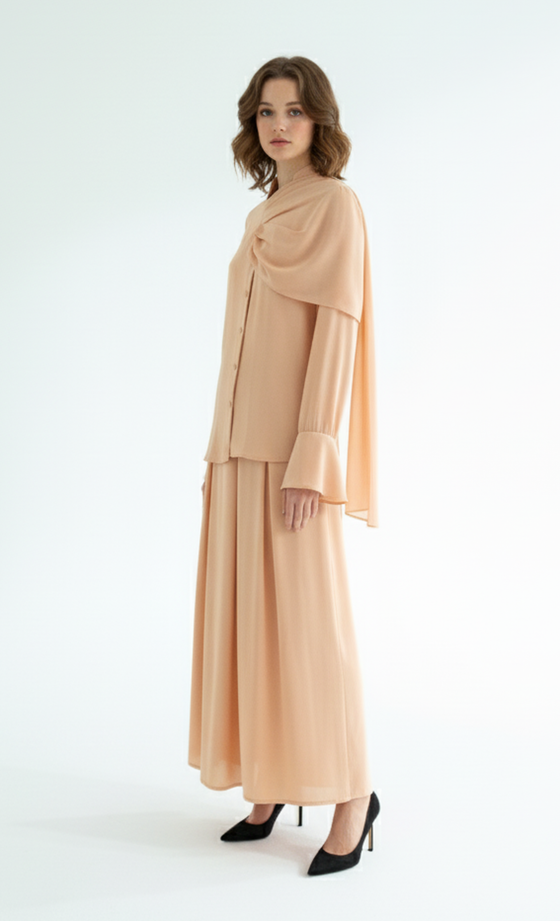 Aeris Palazzo in Peach