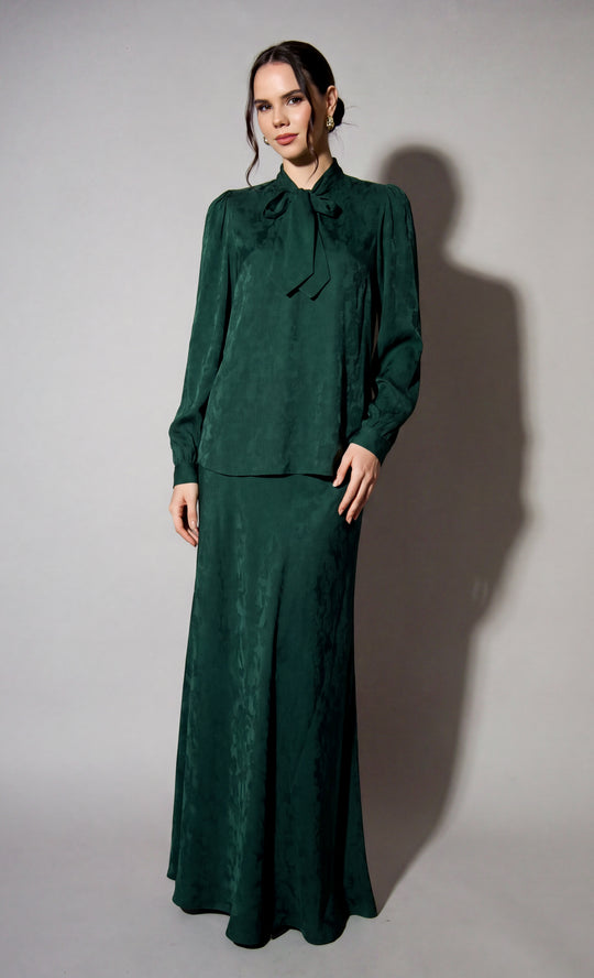 Divina Bow Top in Green Bee