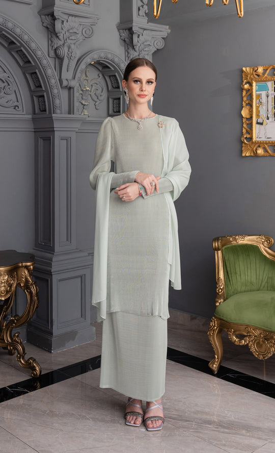 Miss Lush Kurung in Mist Green