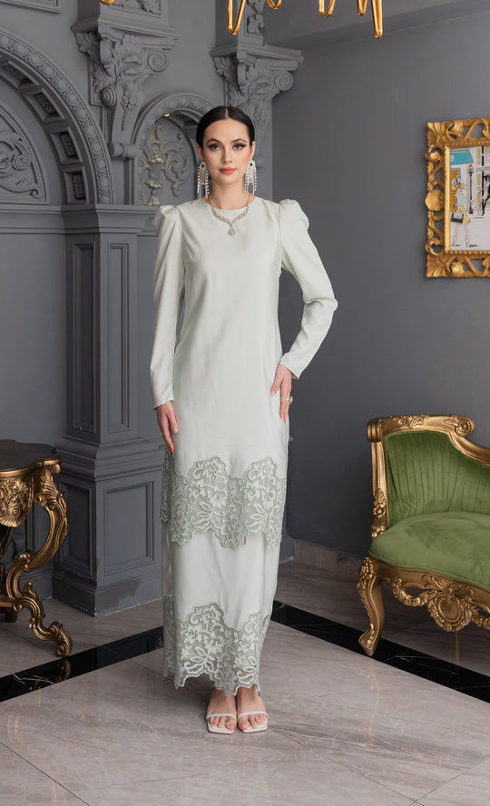 Enchant Kurung in Silk Green