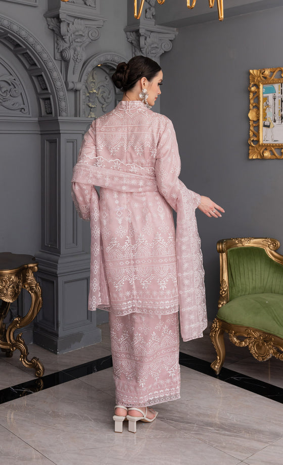 Grandeur Kebaya in Misty Pink