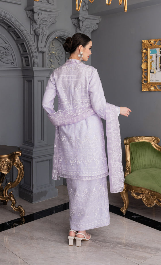 Grandeur Kebaya in Pale Lilac