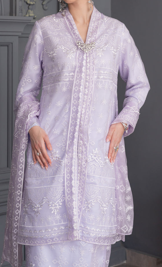 Grandeur Kebaya in Pale Lilac