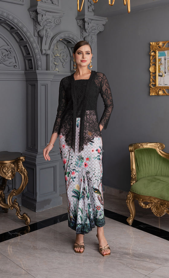 Relive Lace Kebaya in Black White