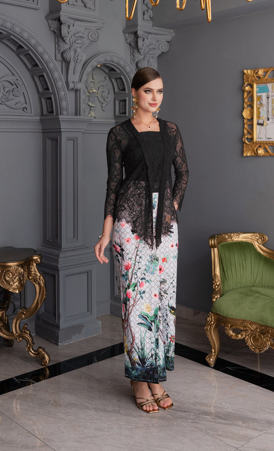 Relive Lace Kebaya in Black White