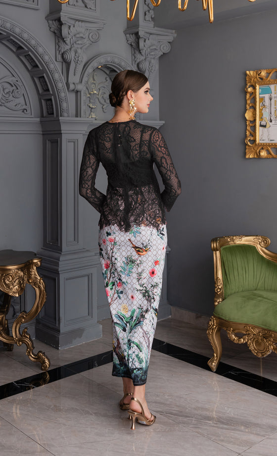 Relive Lace Kebaya in Black White