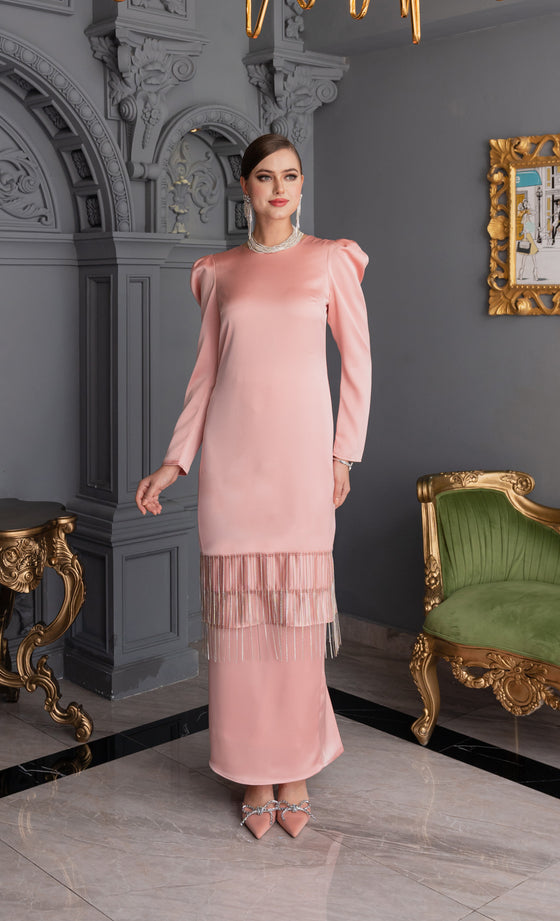 Lady Anne Kurung in Coral Pink