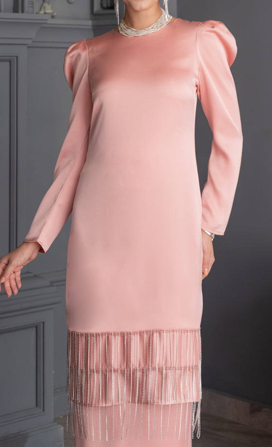 Lady Anne Kurung in Coral Pink