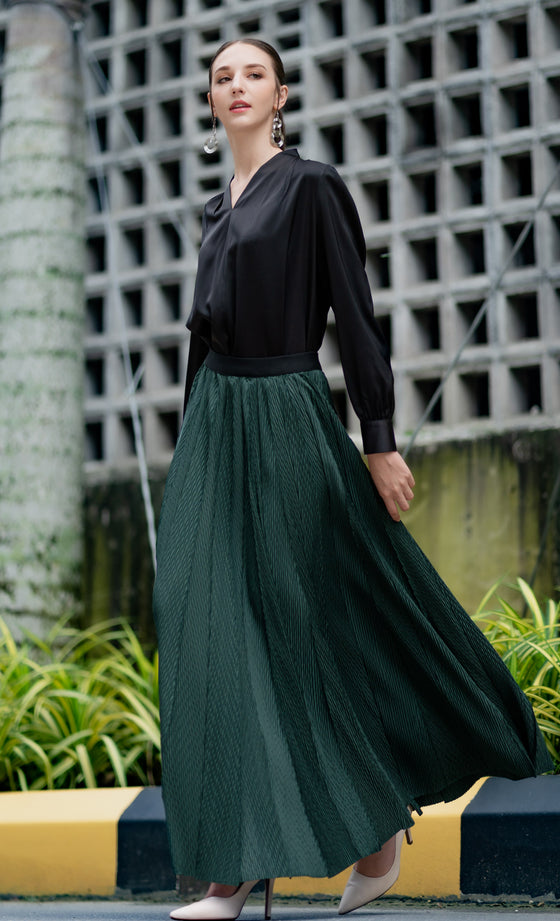 Miss Plush Skirt in Dark Green