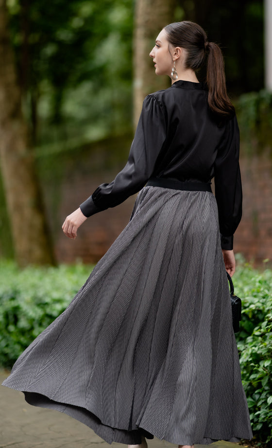 Miss Plush Skirt in Shadow Grey