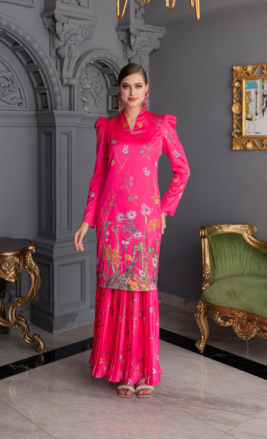 Glorious Kurung in Bright Pink