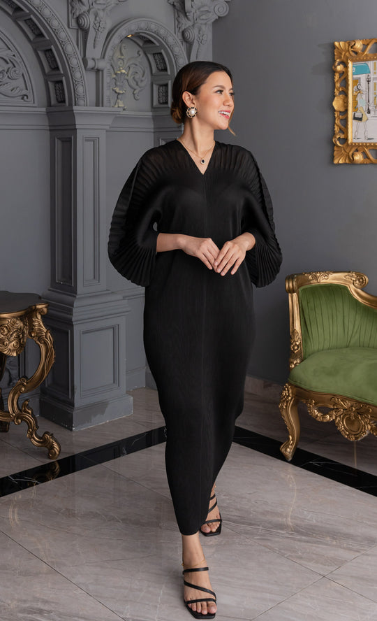 Miss Liberty Puff Dress in Jet Black