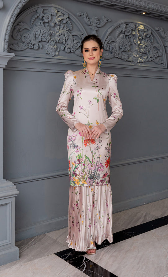 Glorious Kurung in French Gray