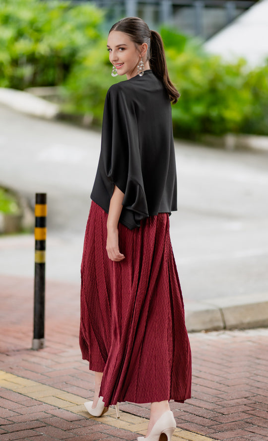 Miss Plush Skirt in Maroon