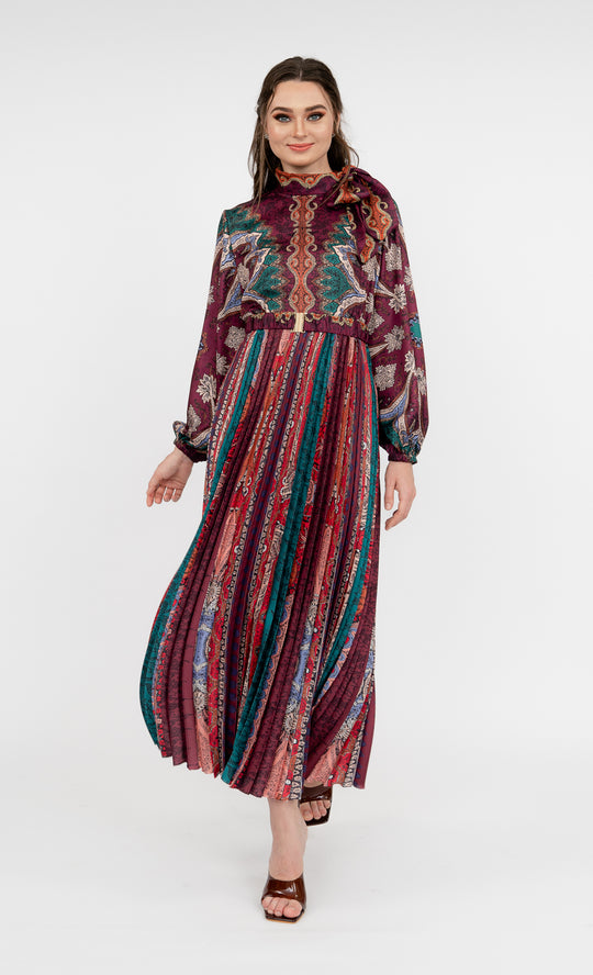 Luisa Dress in Magenta Purple