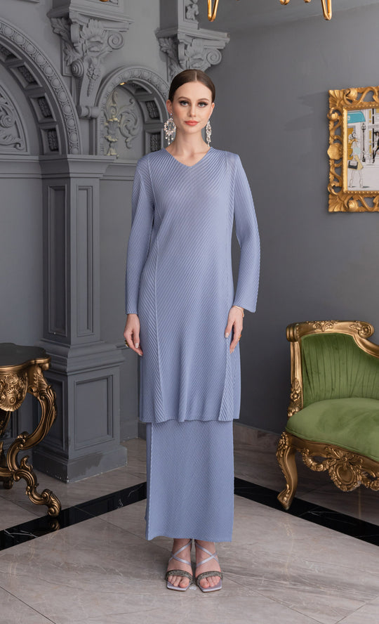 Miss Classy Kurung in Plissè Cerulean Blue