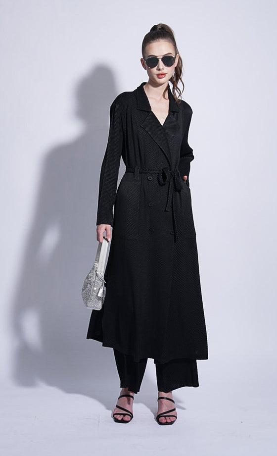 Miss Elevate Coat in Jet Black