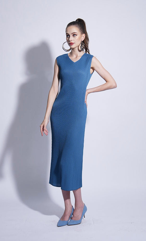 Miss Elevate Dress in Steel Blue