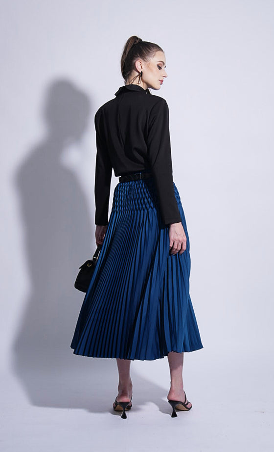 Miss Eminent Skirt in Yale Blue