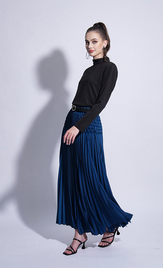 Miss Eminent Skirt in Yale Blue