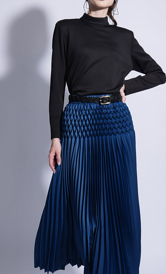 Miss Eminent Skirt in Yale Blue