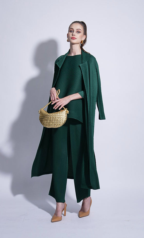 Miss Elevate Coat in Green Bee