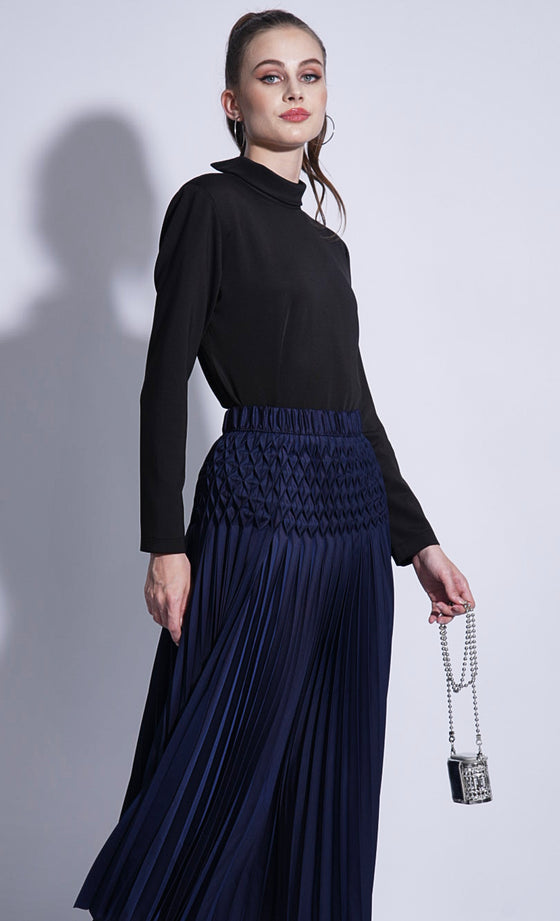 Miss Eminent Skirt in Midnight Blue