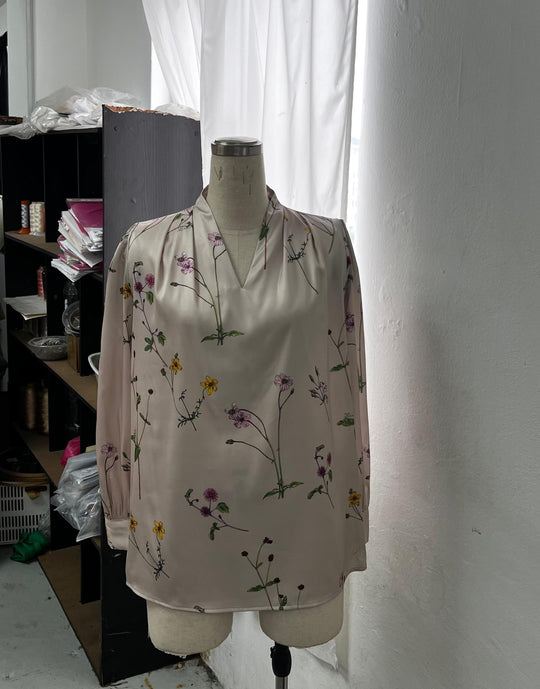 Glorious Top in French Grey