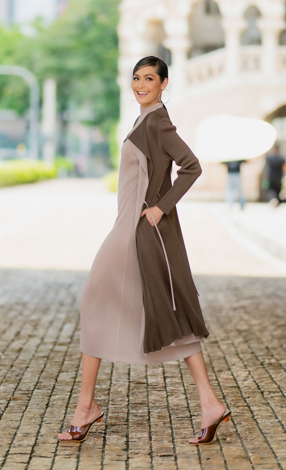 Miss Iconic Dual Cardigan in Cocoa Brown and Champagne