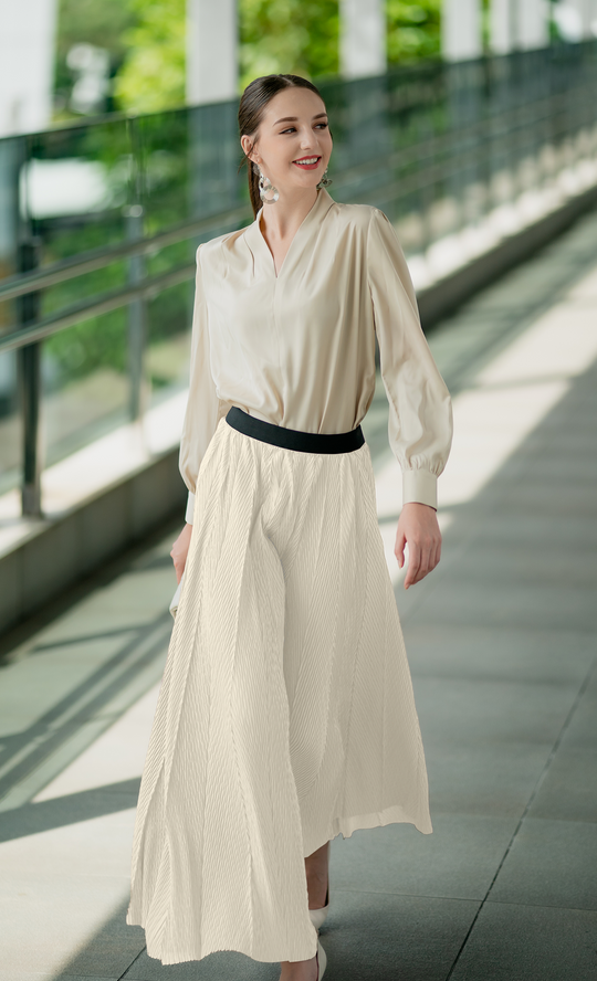 Miss Plush Skirt in Lucent White