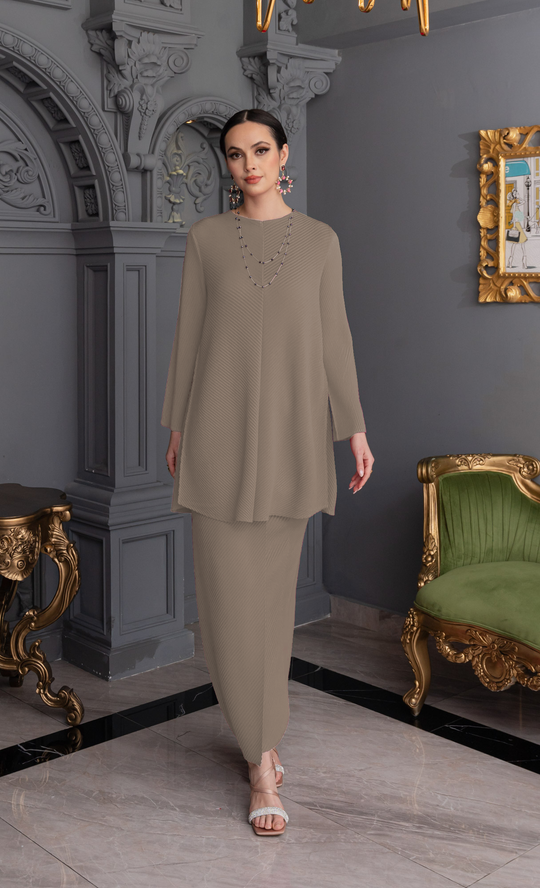 Miss Elevate Kurung in Nude Beige