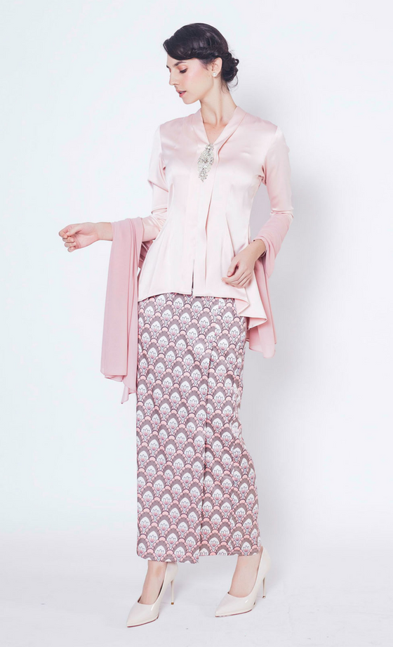 Flatten The Curve Kebaya in Dusty Pink