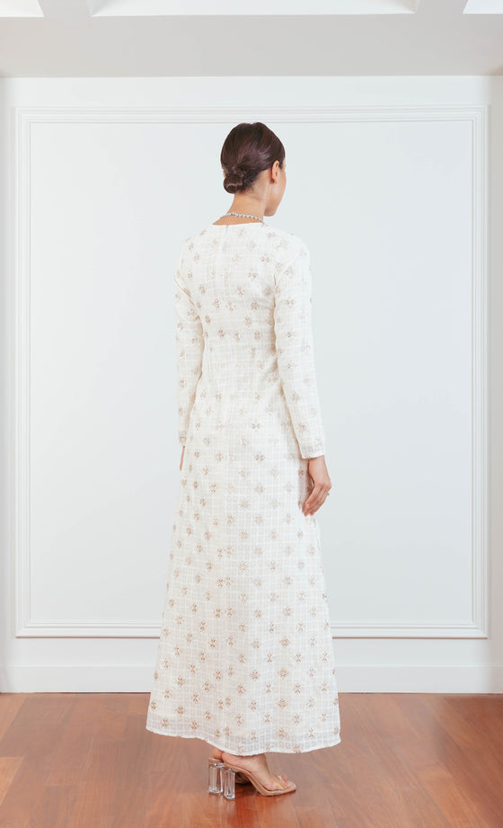 Regalia Embroidery Dress Cardigan in Ivory